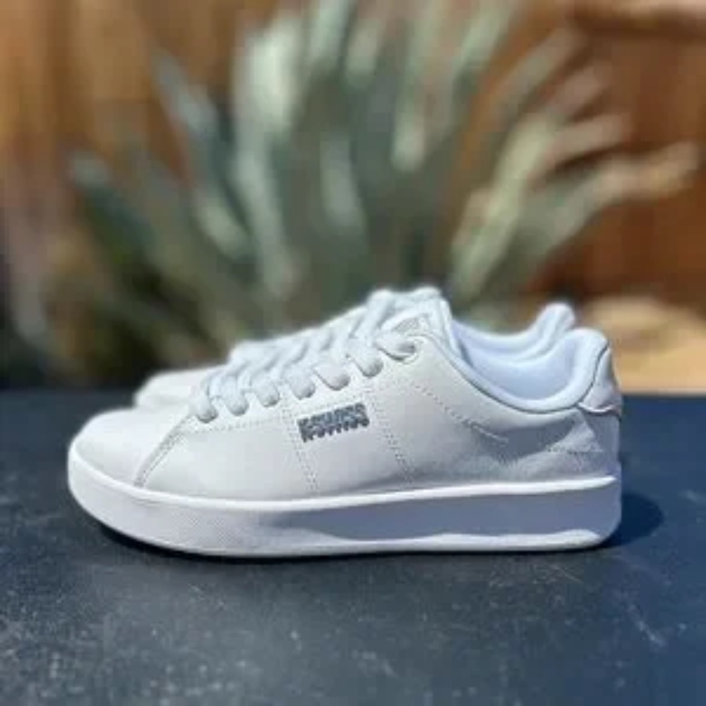 K Swiss Women's Court Cameo Sneaker in White